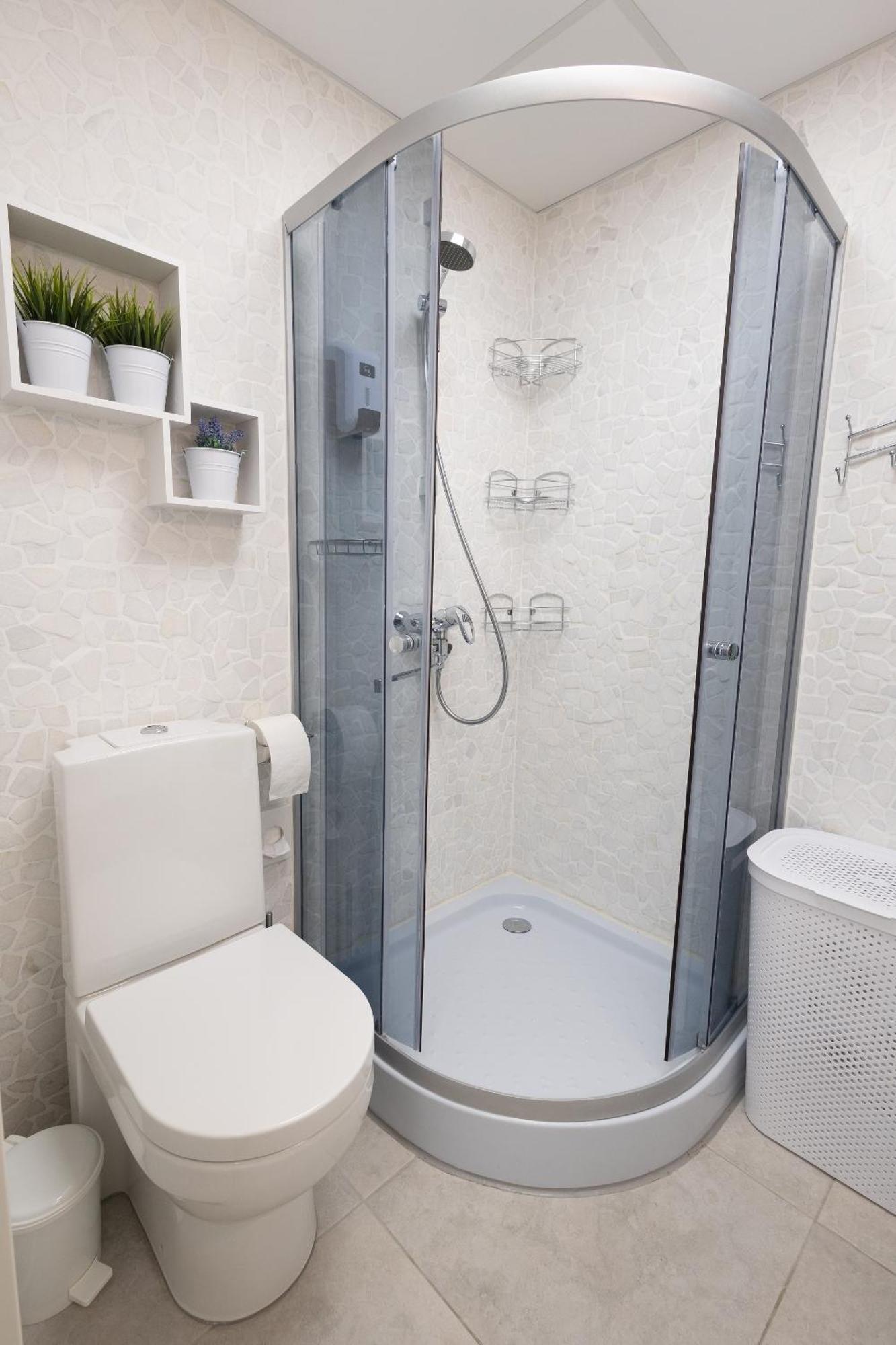 Stella'S Apartment - City Center - Free Secure Parking - Big Sun Terrace - Air Conditioning - Wifi - Tram To The Tallinn Bus Station And Old Town Esterno foto