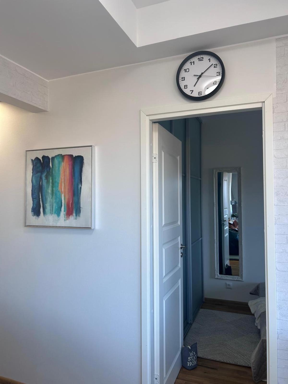 Stella'S Apartment - City Center - Free Secure Parking - Big Sun Terrace - Air Conditioning - Wifi - Tram To The Tallinn Bus Station And Old Town Esterno foto