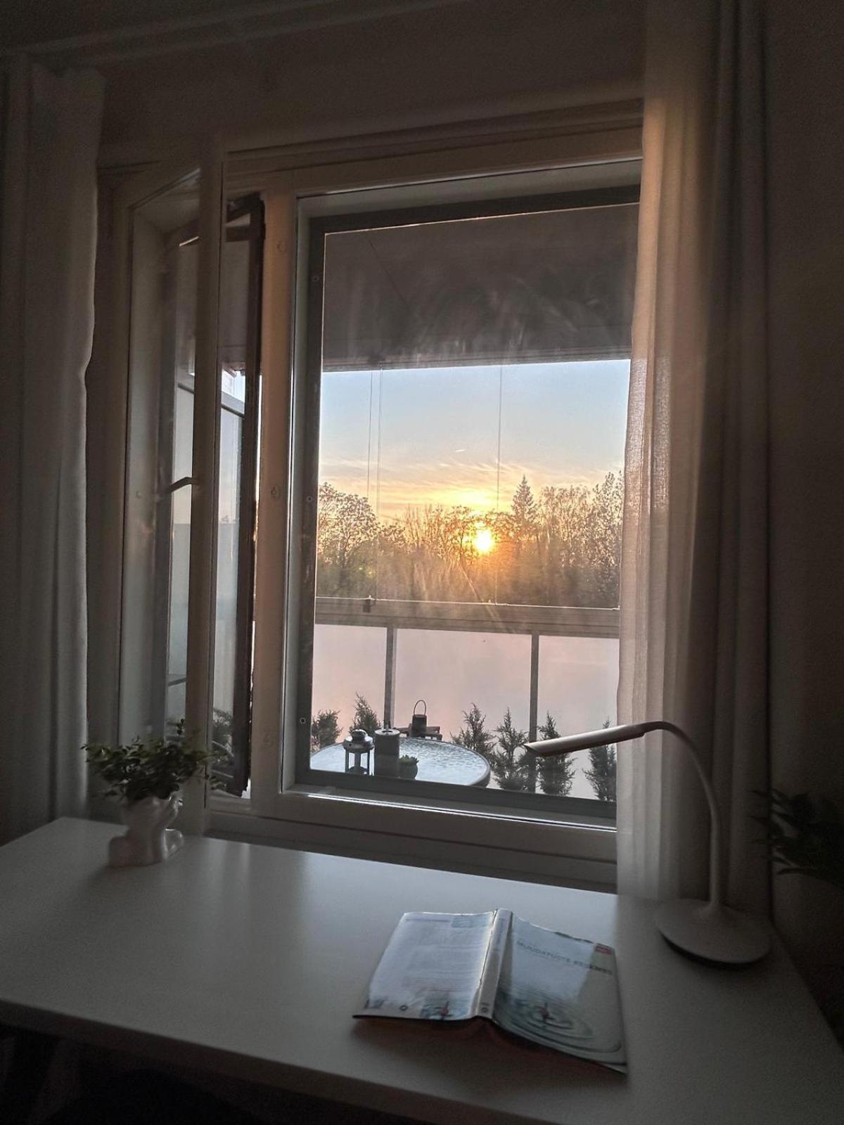 Stella'S Apartment - City Center - Free Secure Parking - Big Sun Terrace - Air Conditioning - Wifi - Tram To The Tallinn Bus Station And Old Town Esterno foto