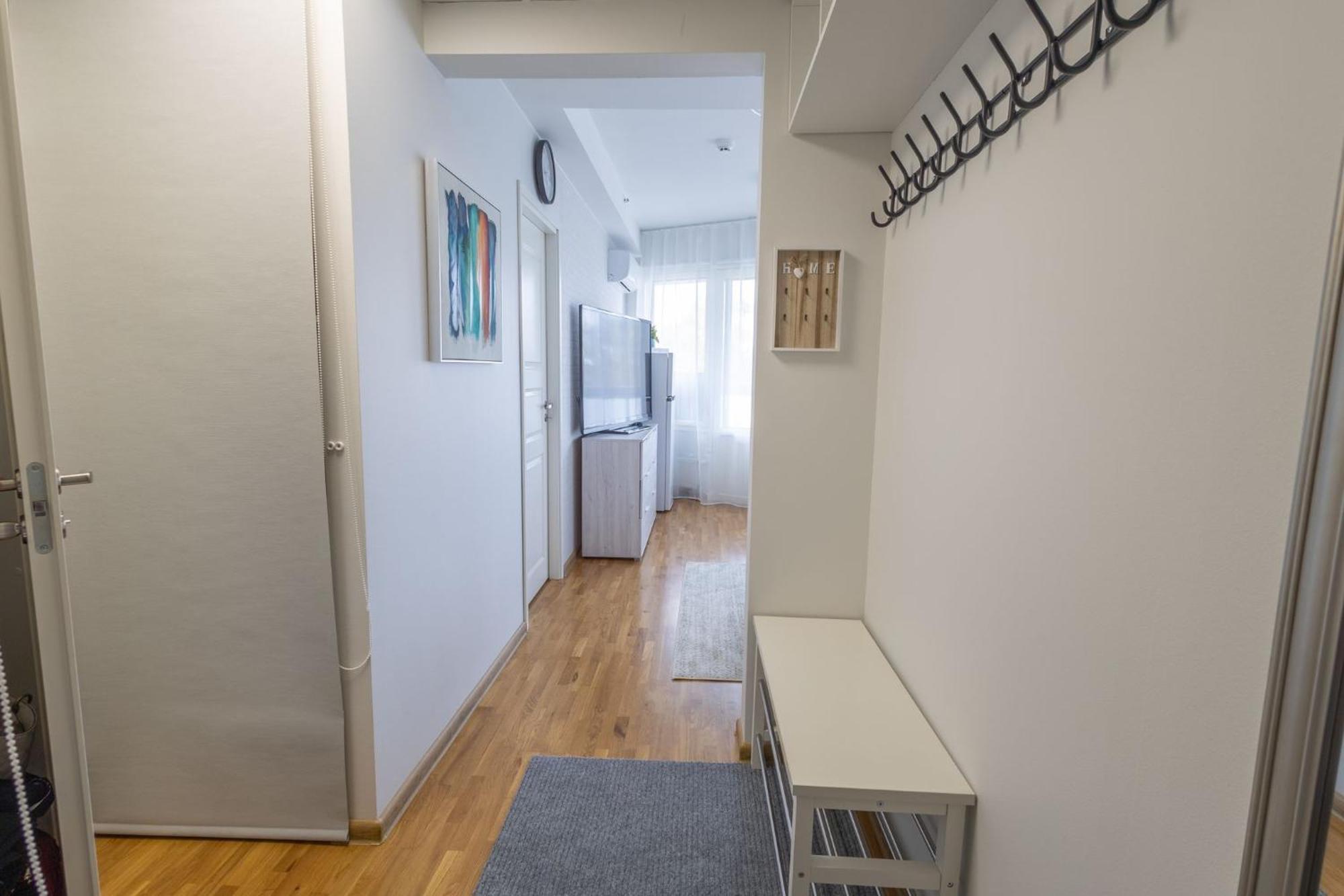 Stella'S Apartment - City Center - Free Secure Parking - Big Sun Terrace - Air Conditioning - Wifi - Tram To The Tallinn Bus Station And Old Town Esterno foto