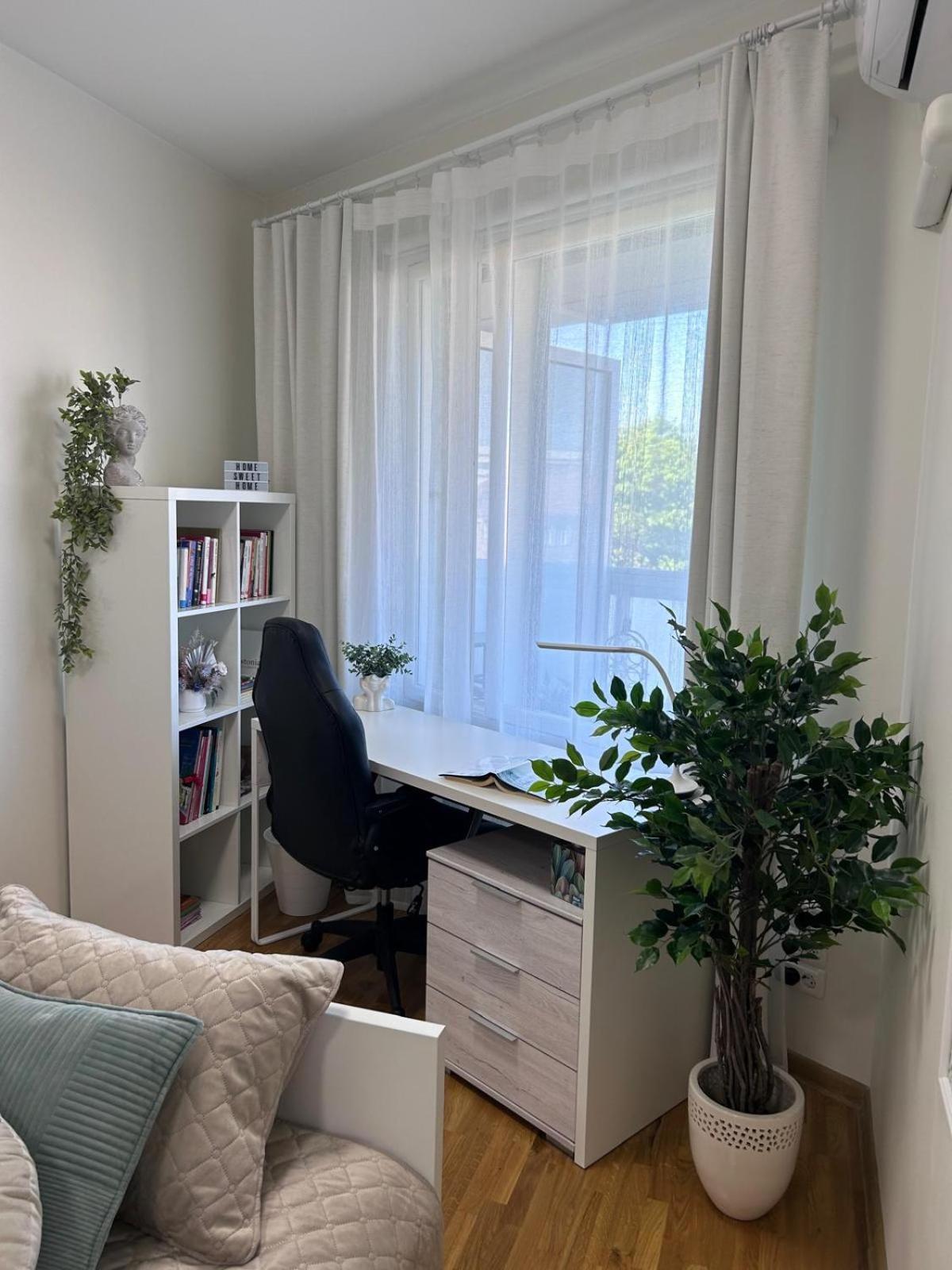 Stella'S Apartment - City Center - Free Secure Parking - Big Sun Terrace - Air Conditioning - Wifi - Tram To The Tallinn Bus Station And Old Town Esterno foto
